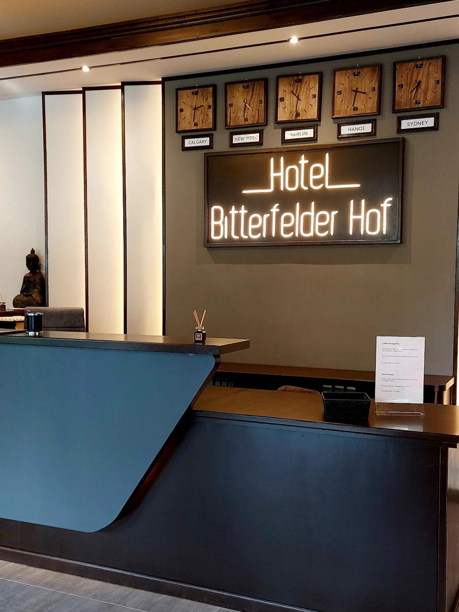 Hotel Bitterfelder Hof Екстер'єр фото